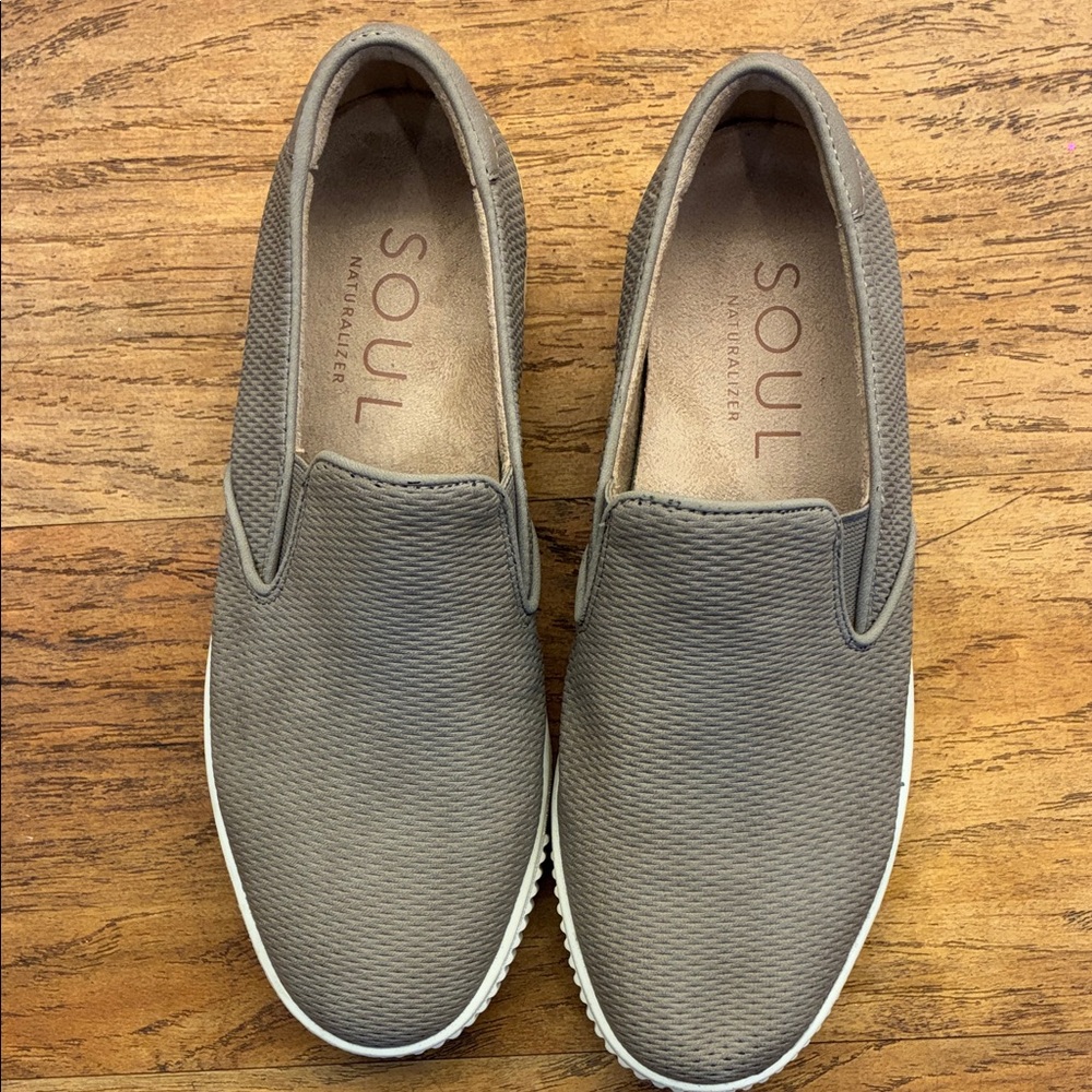 SOUL Naturalizer size 6